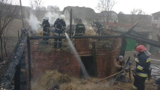6 рятувальників гасили пожежу на Миколаївщині