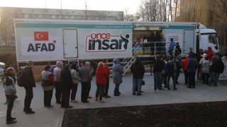 У Львові організували мобільну кухню для переселенців