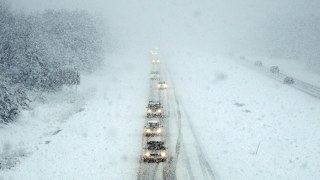 Снігопад на Львівщині: перелік місць відстою в області для автівок