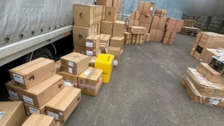 На Львівщині вантажівка незаконно перевозила контрабанду на 25 мільйонів гривень