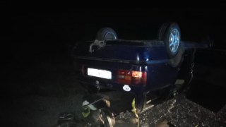 У Кам’янка-Бузькому районі авто з'їхало у кювет: травмувались 5 людей