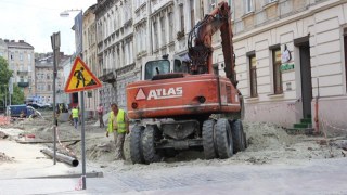 Садовий виділив Львівавтодору 10 мільйонів на ремонт доріг у Львові