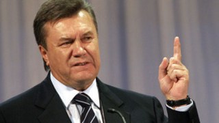Янукович пригрозив сепаратистам із регіональних рад Західної України