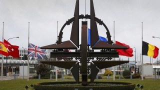 Столтенберг планує продовжити співпрацю НАТО з Україною