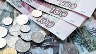 Російський рубль продовжує падати