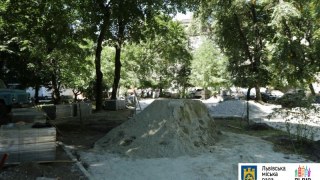 На вулиці Японській у Львові облаштують сквер