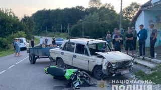 На Самбірщині у ДТП травмувалися двоє водій та пасажир мотоцикла