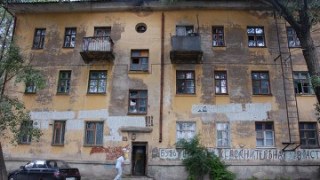 У Львові 103 людини проживають в аварійних квартирах