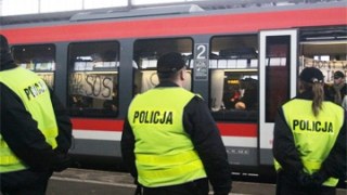 Польща частково закриє кордони на час Євро-2012