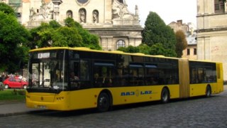 53 малі автобуси у Львові планують замінити на великі до кінця року