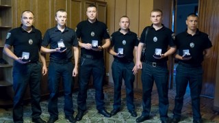 Замлинський нагородив львівських патрульних за спецоперацію у психлікарні
