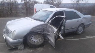 На Золочівщині у ДТП травмувались водії обидвох автівок