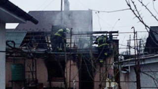 У Червонограді вогонь знищив дах будівлі