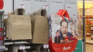 Шість нардепів з Львівщини не підтримали заборону на використання пластикових пакетів