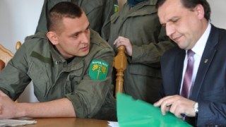 Колишній керівник ДП «Рава-Руське лісове господарство» шантажує колишніх працівників