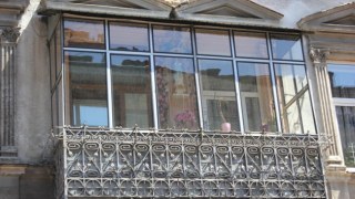 У Львові обвалився балкон старовинного будинку