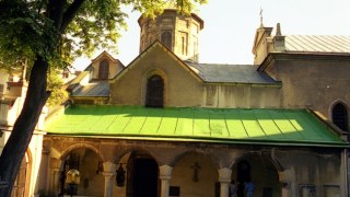Вірменський собор та костел Кларисок передали у власність територіальної громади Львова