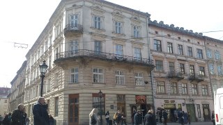На львівській площі Ринок незаконно перепланували будинок