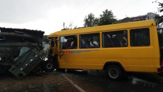 У Моршині автобус з пасажирами потрапив у ДТП: є травмовані