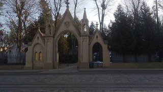 Поляки відкрили сайт-путівник по Личаківському кладовищі