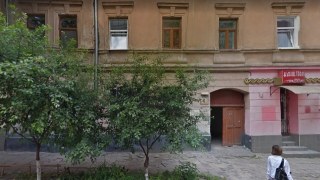 У Львові на Ветеранів квартиру перетворять на магазин
