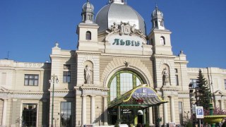 У жовтні Укрзалізниця перевезла зі Львова до Києва понад дві тисячі пасажирів