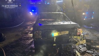 На Львівщині чоловіки хотіли зремонтувати авто, а ледь не спалили гараж