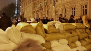 Охорону будівлі Львівської облради посилять через можливі провокації