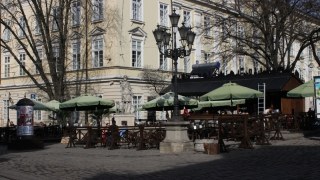 Міськрада планує списати підприємцям мільйонні боргів за літні майданчики у центрі Львові