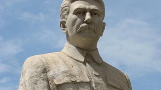 У Луцьку відкрили пам'ятник Сталіну