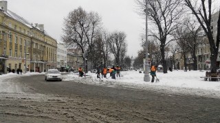 На дороги Львова не вийшла половина маршруток, – активісти