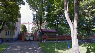 Росія евакуює працівників свого посольства у Львові