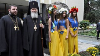 Тридцять львівських священиків позаграє з мамоною на виборах