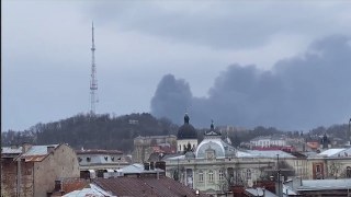 Російські ракети влучили в об'єкти у Львові. Оновлено
