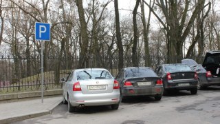 Львівщина отримає дві автівки як гуманітарну допомогу