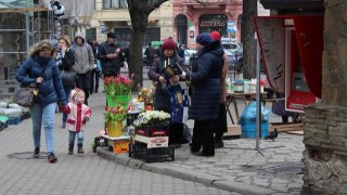 Львівська ОВА витратить понад 250 тисяч з бюджету Львівщини на букети квітів