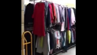 У Львові виявили склад контрабандного брендового одягу, який продавали через Інтернет