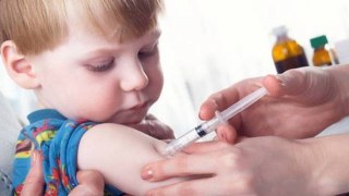 В Україну доставили ще 392 дози вакцини проти кору