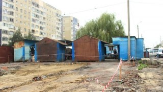 Прокуратура судиться зі Львівською міськрадою за нову ділянку для ринку "Санта-Барбара"