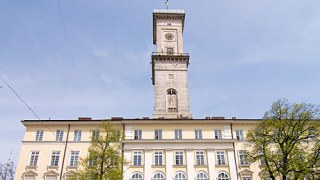 Вежу львівської ратуші відреставрують до середини жовтня