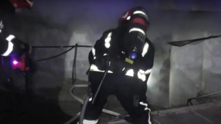 10 рятувальників гасили пожежу в 2-поверхівці у Львові