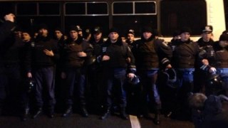 Колодій допомагає блокувати виїзд автобусів силовиків у Київ