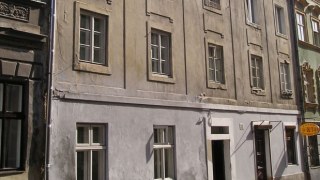 Дубневичів знову примушують відновити ліпнину на фасаді історичного будинку у Львові