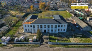 Реконструкцію школи у селищі Гірник за програмою "Велике Будівництво" затягнули майже на рік