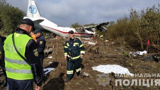 Поліція відкрила кримінальне провадження щодо аварійної посадки літака поблизу Львова