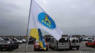 Львівські таксисти оголосили Порошенку ультиматум