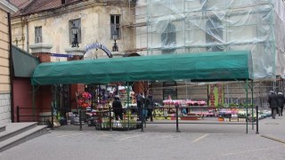Через критичну ситуацію із сміттям у Львові можуть закрити продуктові ринки