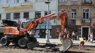 У Львові виділили ще півмільйона грн на ремонт проспекту Свободи