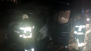 У Червонограді згоріла автівка Merсedes Sprinter
