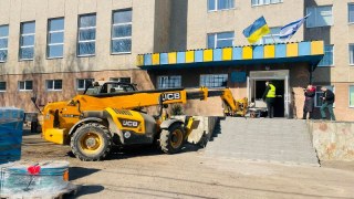 Ізраїль розпочинає будівництво госпіталю в Мостиськах